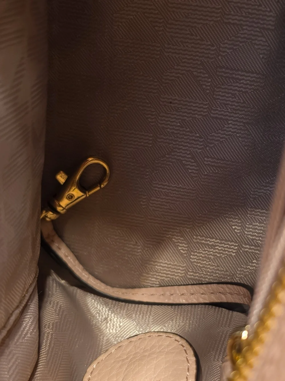 Michael Kors Pebbled Satchel in Blush Pink with Gold Hardware And Dust Bag